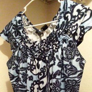 Ladies Size Lg Knit top
